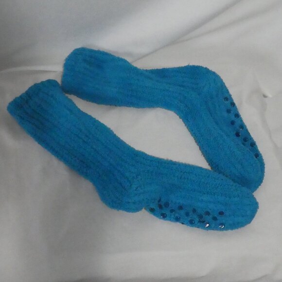 Comfy and Warm Fuzzy Ribbed Blue Socks With Anti Slip Bottoms | Size 9 - Picture 3 of 11
